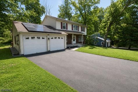 24 Woodland Terrace High Bridge NJ 08829