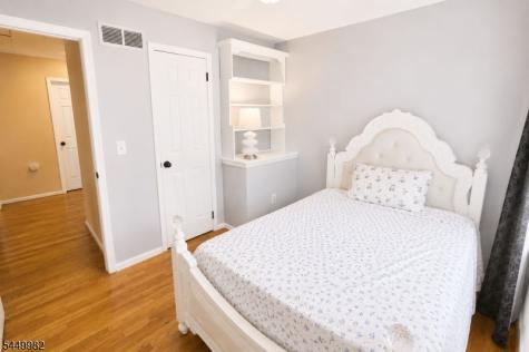 24 Woodland Terrace High Bridge NJ 08829