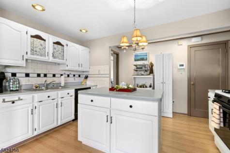 44 James Avenue Clark NJ 07066