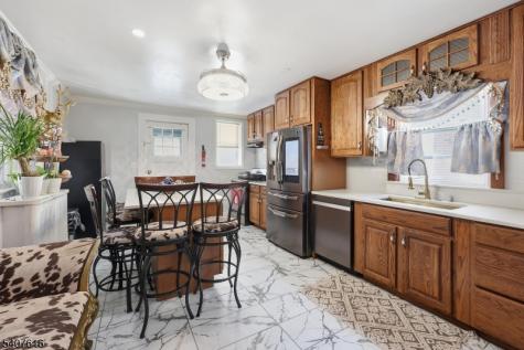 871 Colonia Road Elizabeth NJ 07208
