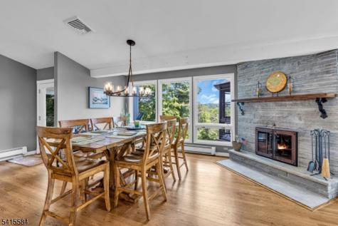 29 Air Castle Isle Hopatcong NJ 07821