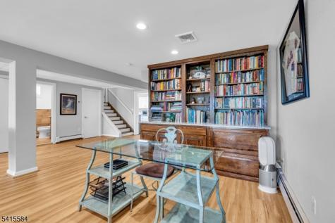 29 Air Castle Isle Hopatcong NJ 07821