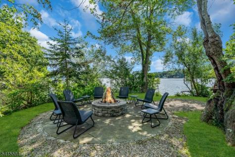 29 Air Castle Isle Hopatcong NJ 07821