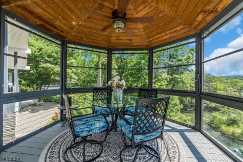 29 Air Castle Isle Hopatcong NJ 07821