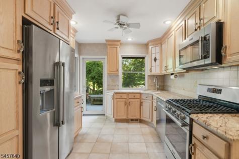 343 Sunset Road Pequannock NJ 07444