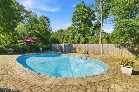 343 Sunset Road Pequannock NJ 07444