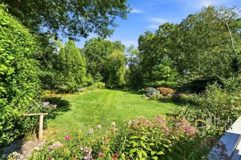343 Sunset Road Pequannock NJ 07444