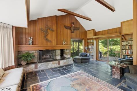 343 Sunset Road Pequannock NJ 07444