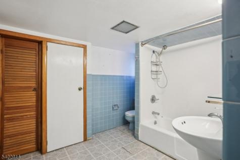 17 Emma Place Clifton NJ 07013