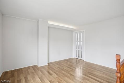 17 Emma Place Clifton NJ 07013
