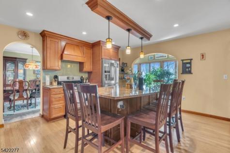 48 Blossom Road Hampton NJ 08827