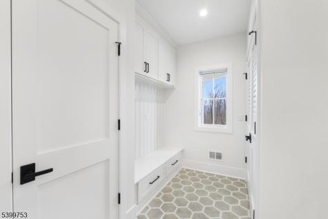 10 Twin Brooks Court Warren NJ 07059