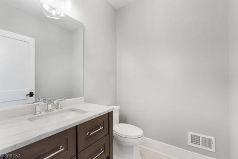 10 Twin Brooks Court Warren NJ 07059
