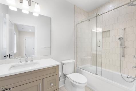 10 Twin Brooks Court Warren NJ 07059