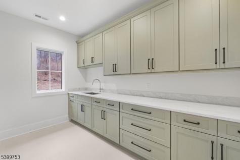 10 Twin Brooks Court Warren NJ 07059