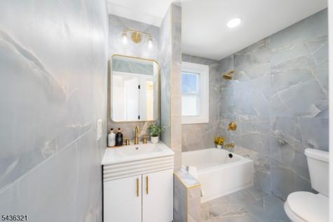 536 Spruce Avenue Garwood NJ 07027