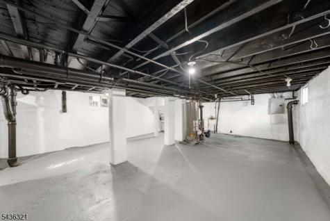536 Spruce Avenue Garwood NJ 07027
