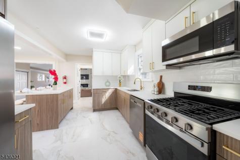 536 Spruce Avenue Garwood NJ 07027