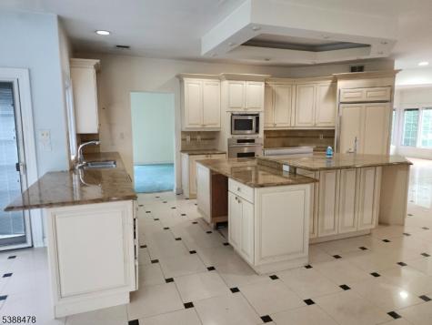 144 Lake Road Morris NJ 07960