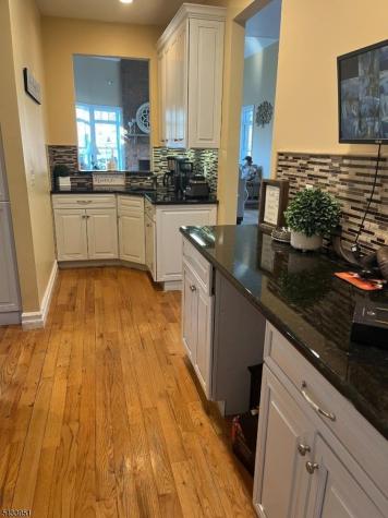 19 Violet Trail Lafayette NJ 07848