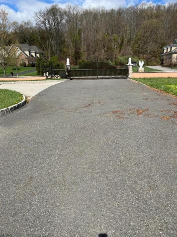 19 Violet Trail Lafayette NJ 07848