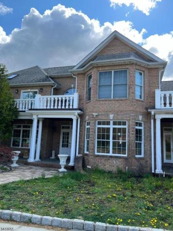 19 Violet Trail Lafayette NJ 07848