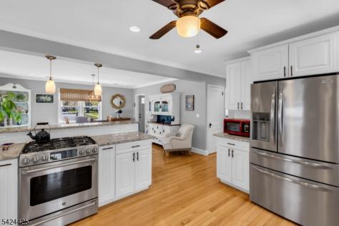 177 Navesink River Road Middletown NJ 07701