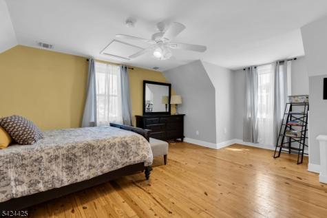177 Navesink River Road Middletown NJ 07701