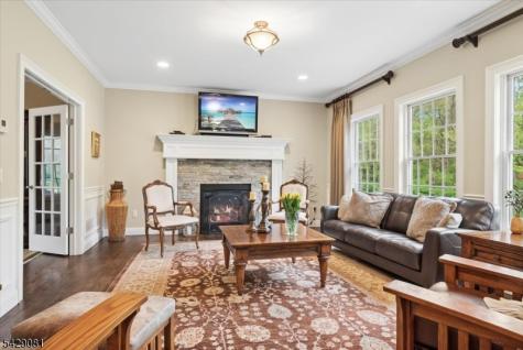 8 Forest Drive Mendham NJ 07945