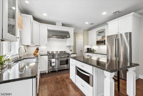 8 Forest Drive Mendham NJ 07945
