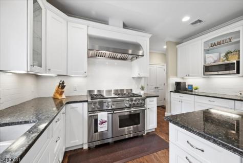 8 Forest Drive Mendham NJ 07945