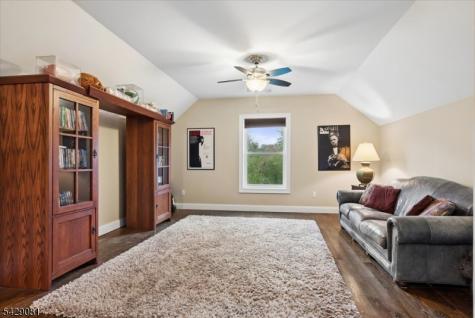 8 Forest Drive Mendham NJ 07945