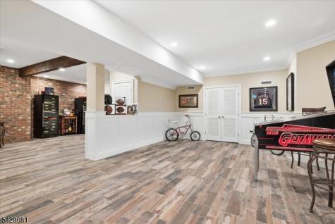 8 Forest Drive Mendham NJ 07945