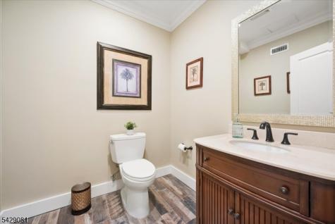 8 Forest Drive Mendham NJ 07945