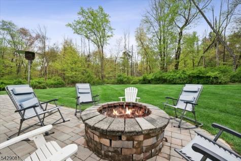 8 Forest Drive Mendham NJ 07945