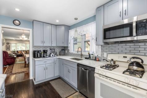 54 Bedford Avenue Teaneck NJ 07666