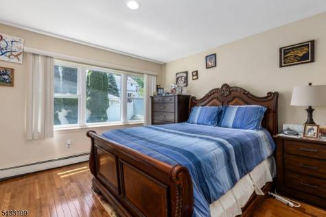 54 Bedford Avenue Teaneck NJ 07666