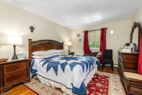 54 Bedford Avenue Teaneck NJ 07666