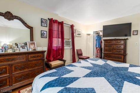 54 Bedford Avenue Teaneck NJ 07666