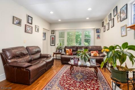 54 Bedford Avenue Teaneck NJ 07666