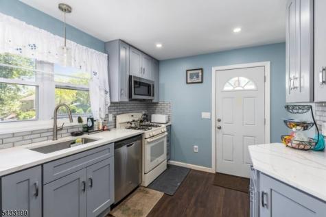 54 Bedford Avenue Teaneck NJ 07666