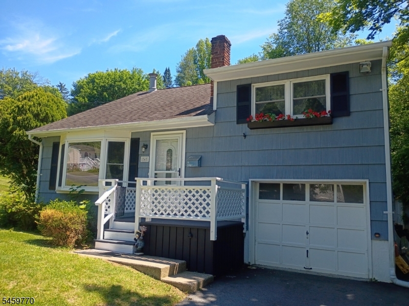4 Adams Drive Ogdensburg NJ 07439