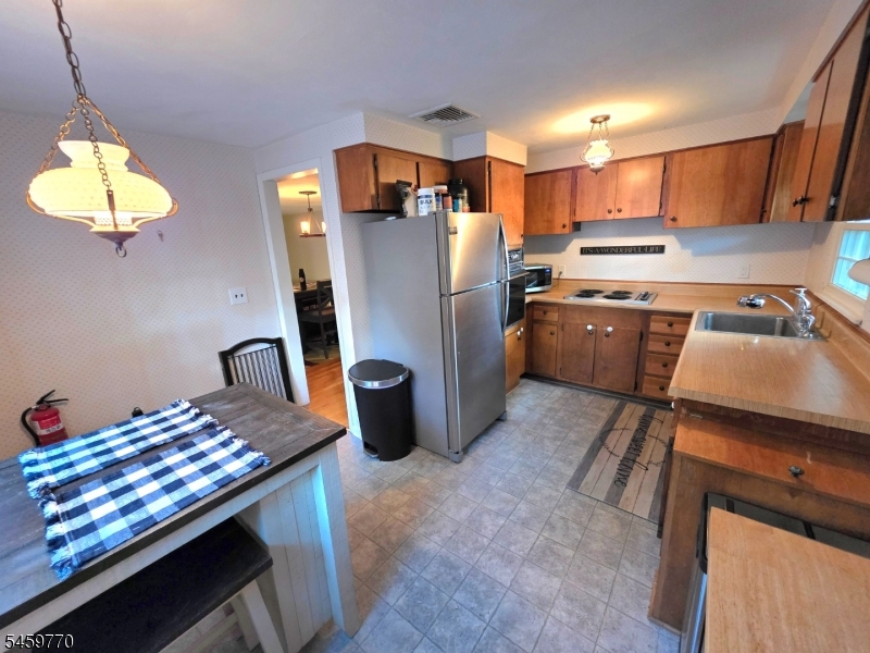 4 Adams Drive Ogdensburg NJ 07439