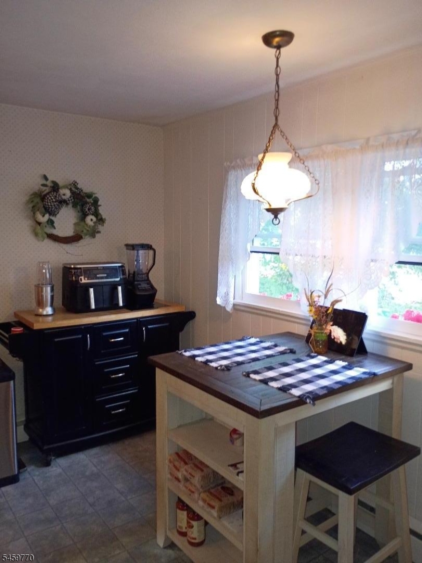 4 Adams Drive Ogdensburg NJ 07439