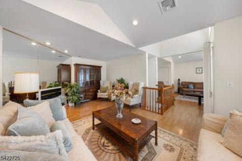 932 Beatrice Parkway Edison NJ 08820