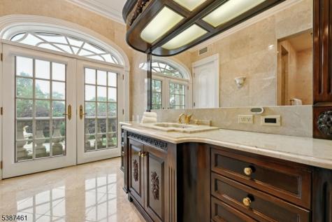 50 Laura Drive Cedar Grove NJ 07009