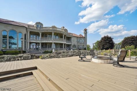 50 Laura Drive Cedar Grove NJ 07009