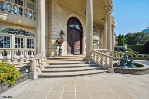 50 Laura Drive Cedar Grove NJ 07009