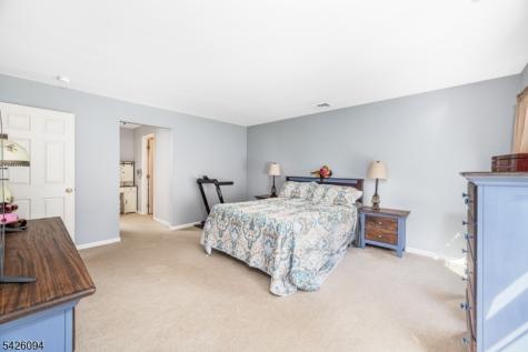 42 Mordaunt Road Vernon NJ 07462