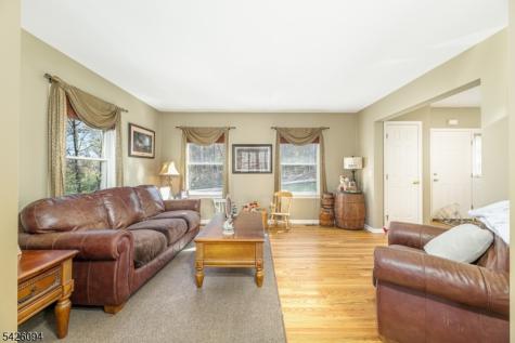 42 Mordaunt Road Vernon NJ 07462